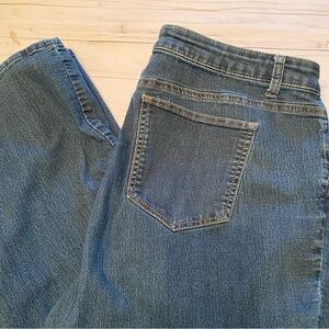 Ladies W62 Signature Fit Boot Cut Stretch Jeans Size 18